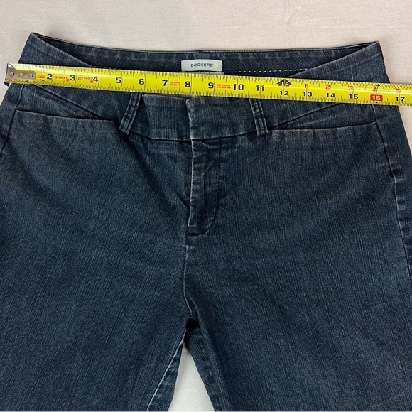 Dockers Women’s Mid Rise Curvy Jeans 10 Med. Style No.253350157 Metro Pant - Picture 4 of 9